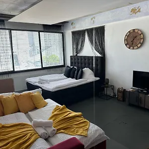 Apartment Am Schwedenplatz, Wien