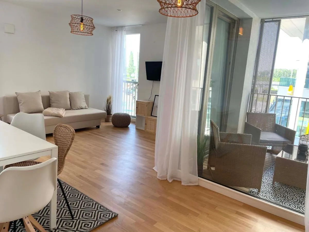 Urban Oasis: Stylische Wohnung Wien 0*,