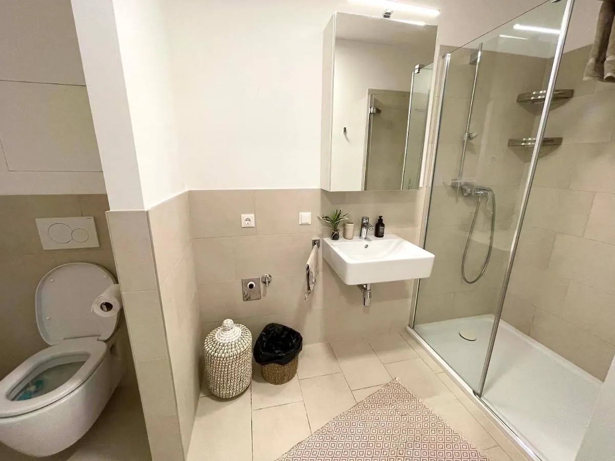 Urban Oasis: Stylische Wohnung Wien